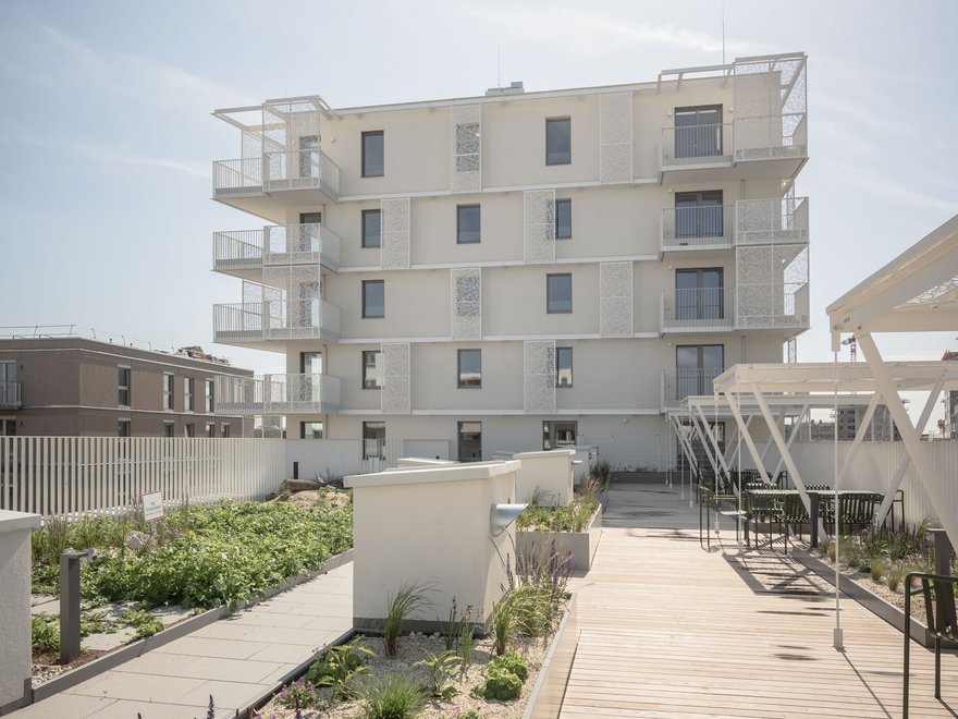 PEAK HOMES - VILLAGE IM DRITTEN