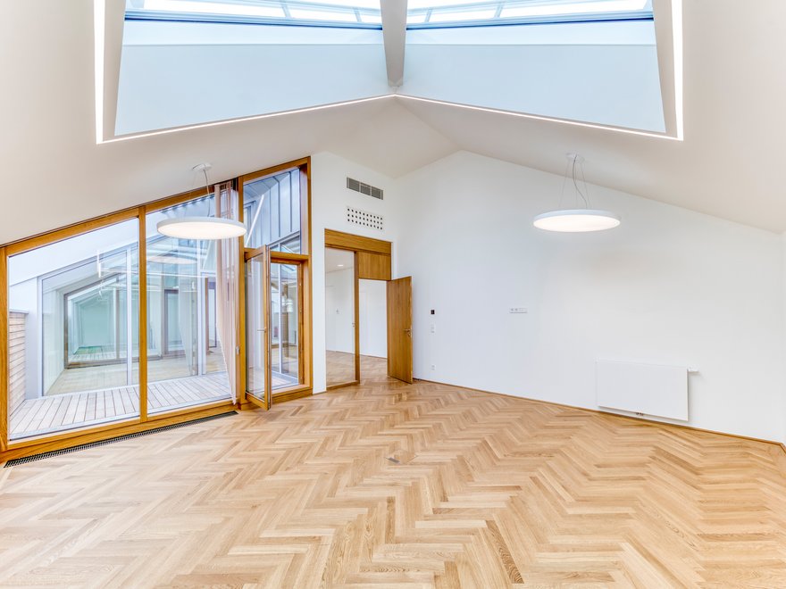 Hohenstaufengasse 9 - Dachgeschoß