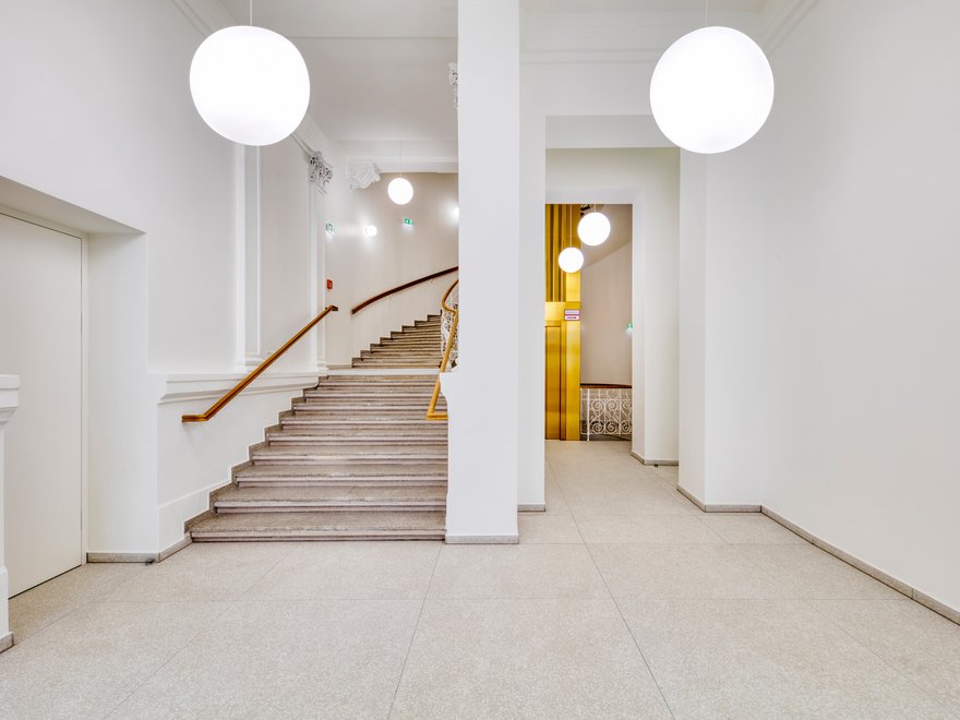 Hohenstaufengasse 9 - Foyer