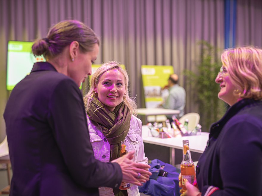 VILLAGE IM DRITTEN Quartiersfest
