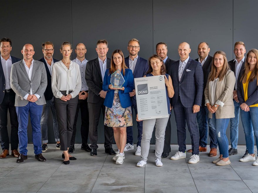 ÖGNI KRISTALL Smart Office Graz - Projektteam (KS Group, ARE, AVL) mit ÖGNI und Stadtbaudirektion Graz
