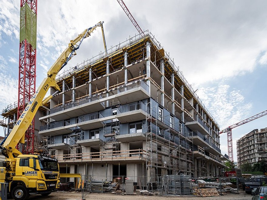 VILLLAGE IM DRITTEN Baufeld 03 - Fassadenmontage