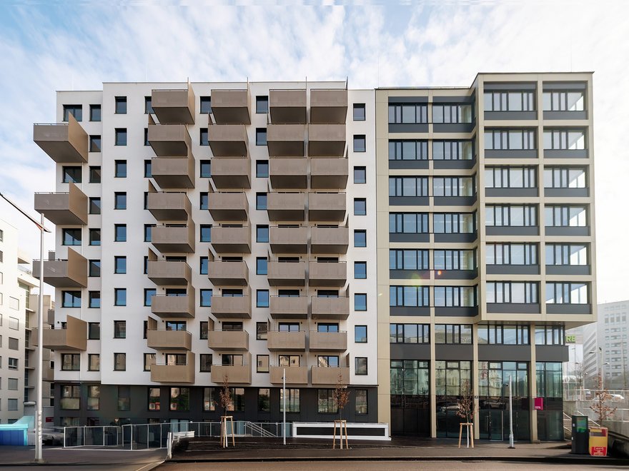 PARK HOMES und VILLAGE WORKS im VILLAGE IM DRITTEN