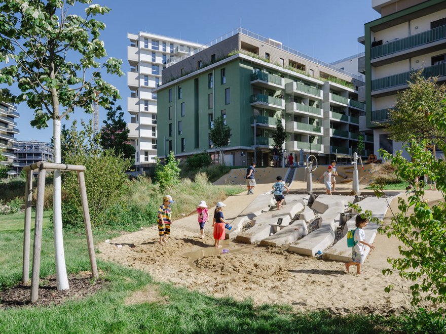 VILLAGE IM DRITTEN - Park