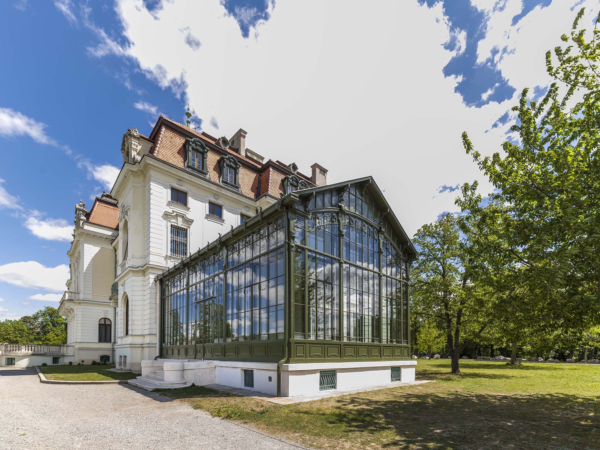 Bezirksgericht Schwechat - © Huger Wintergarten BZ Schwechat Außen
