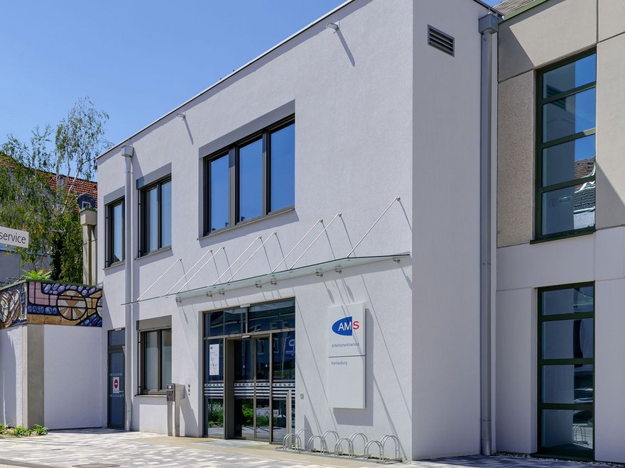 AMS Korneuburg außen