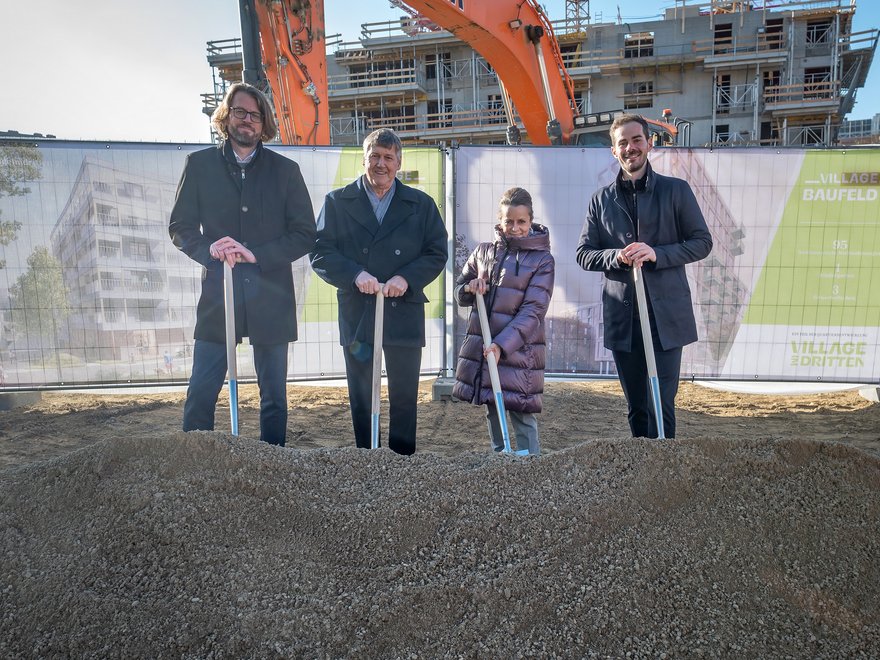 Spatenstich Baufelder 1 und 3 - VILLAGE IM DRITTEN - Gerd Pichler, Erich Hohenberger, Christine Dornaus, Simon Battlogg