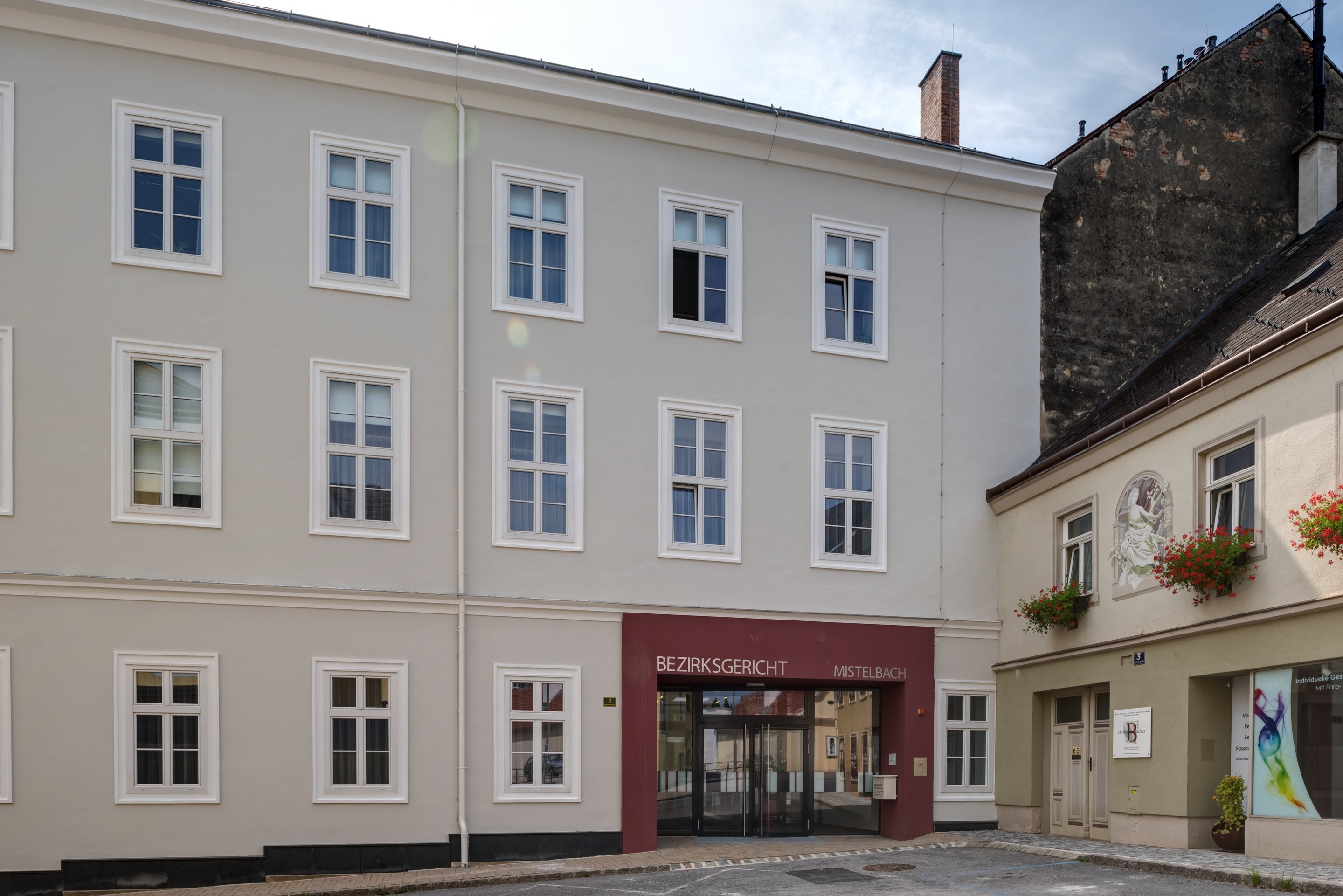 Bezirksgericht Mistelbach - © Harald Jahn Mistelbach Bezirksgericht vorne